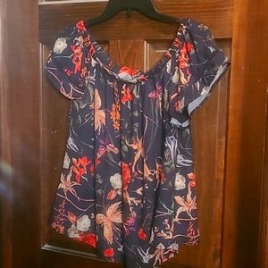 Bella Sky Brand Beautiful Floral Top Sz M
